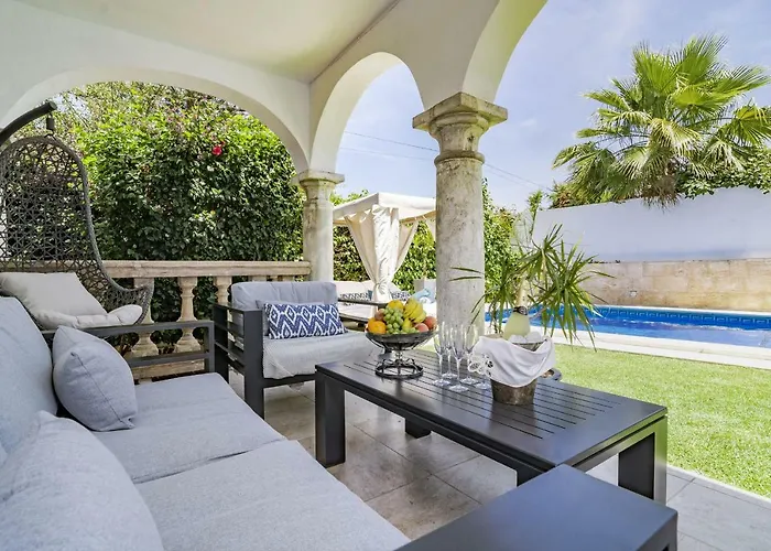 Casakhan, Beautiful Luxury Villa, فيلة *
